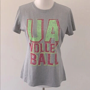 •Under Armour•UA Volleyball Tee, EUC